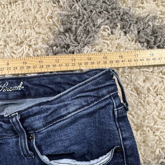 Universal Thread Mid Rise Skinny Jeans Women's 12/31R Dark Blue Distressed - Picture 2 of 7